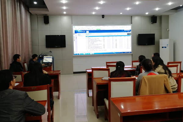 我校召开网站集群管理系统WebPlus Pro使用培训会议，助力教育技术开发提质增效